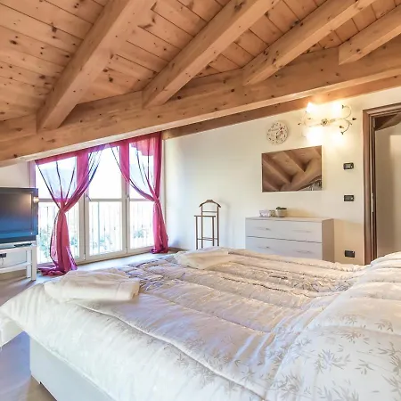 Tulipani 11 - Tremezzina Apartment